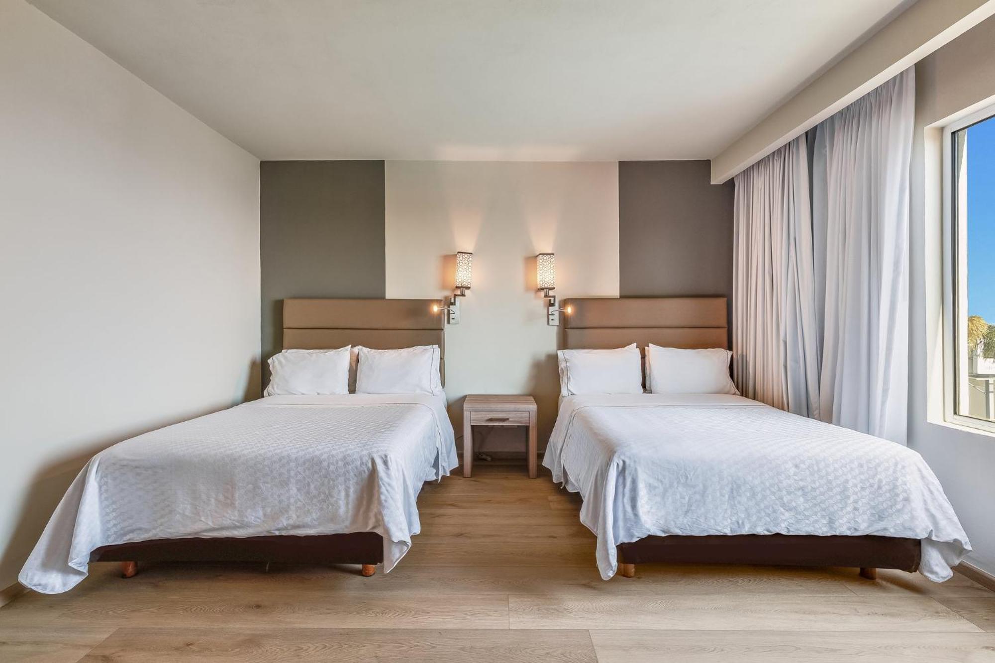 Fiesta Inn Cuernavaca Zewnętrze zdjęcie